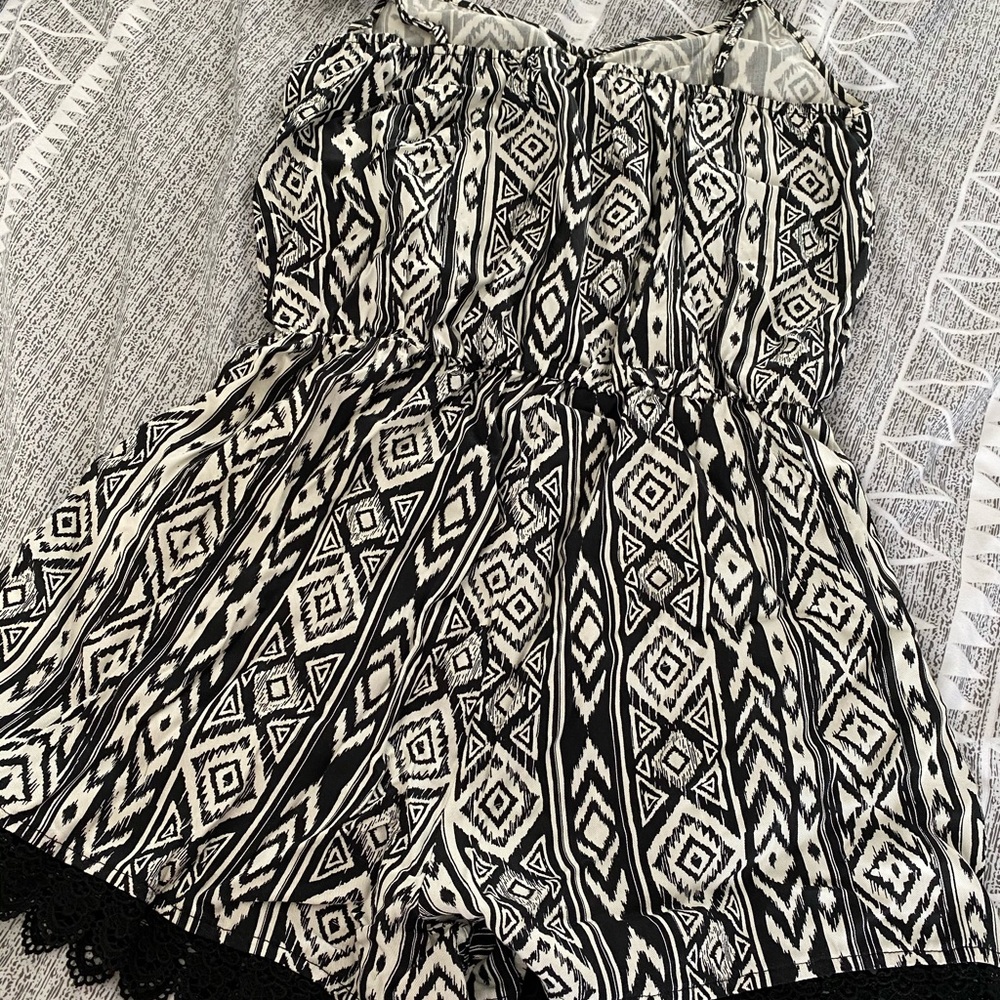 Aztec Romper - Picture 4 of 4